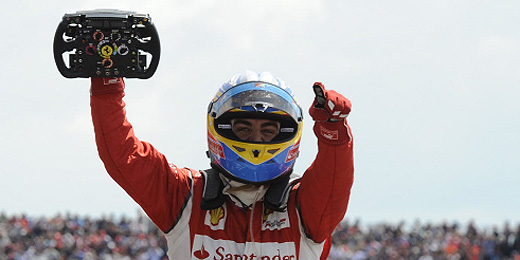 Alonso aproveita problemas da Red Bull nos boxes e vence a 1ª no ano