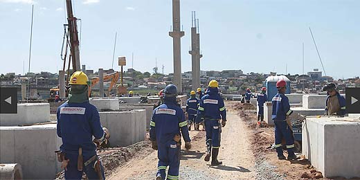 Construtora crava primeira coluna de sustentação no Itaquerão; veja
