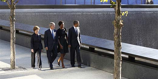 Obama e Michelle chegam a NY ao lado de Bush e sua mulher