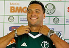 Ale Vianna/News Free/AE